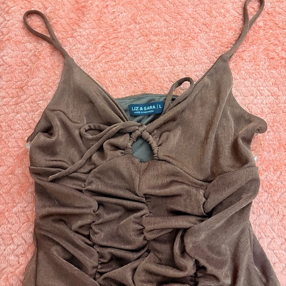 Elegant Brown Ruched Mini Dress - Picture 3 of 3